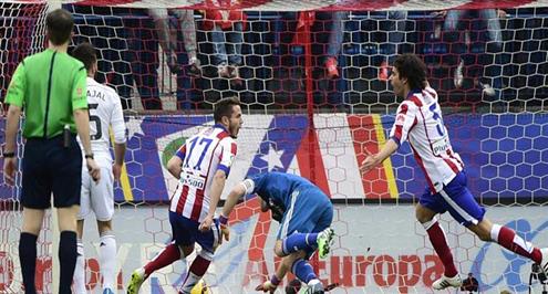 صيد الليجا.. "سذاجة" كاسياس و"مقصية" نيجويز في الدربي.. فيديو 